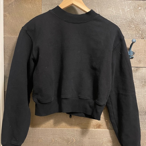 Aritzia Cozy Fleece Crew -Black - Picture 1 of 5